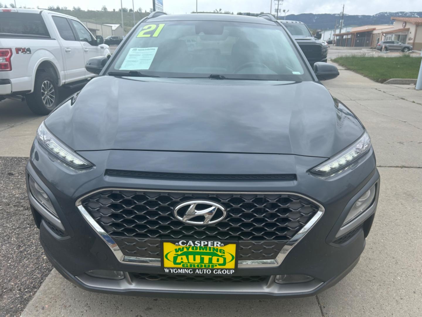 2021 GRAY Hyundai Kona Limited (KM8K3CA58M4) with an L4, 1.6L engine, Automatic transmission, located at 3030 CY Ave, Casper, WY, 82604, (307) 265-3830, 42.827816, -106.357483 - Photo#2